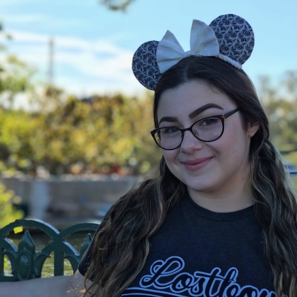 ๐ meet your seller ๐ - Picture 4 of 6